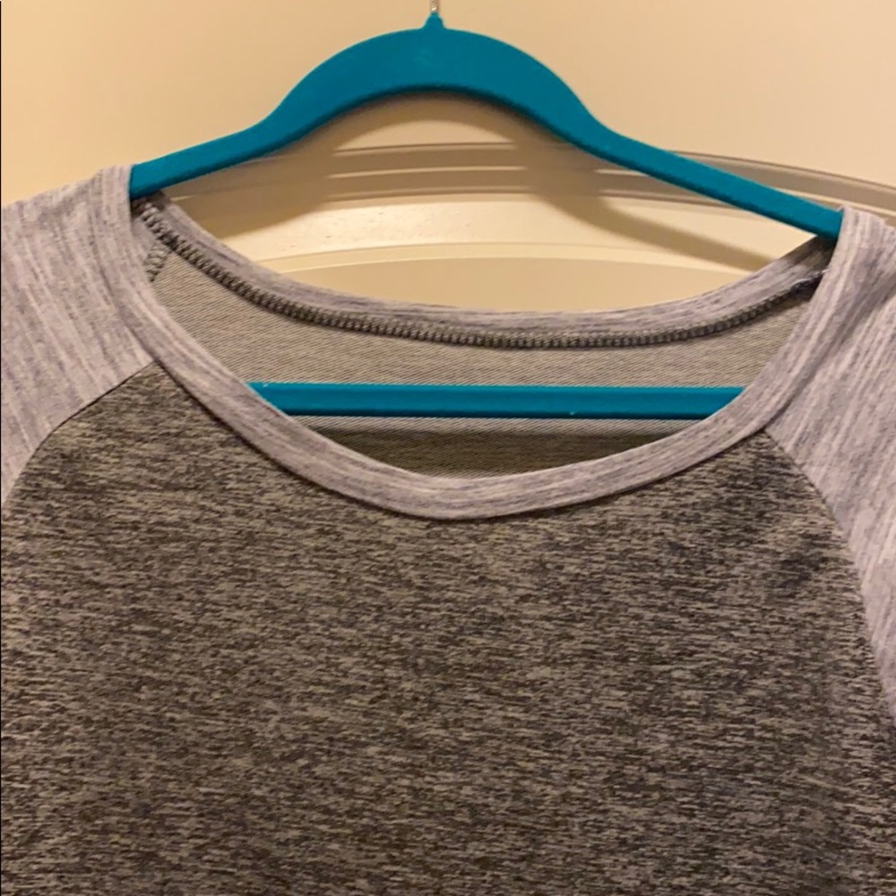 Grey tee - Picture 3 of 5